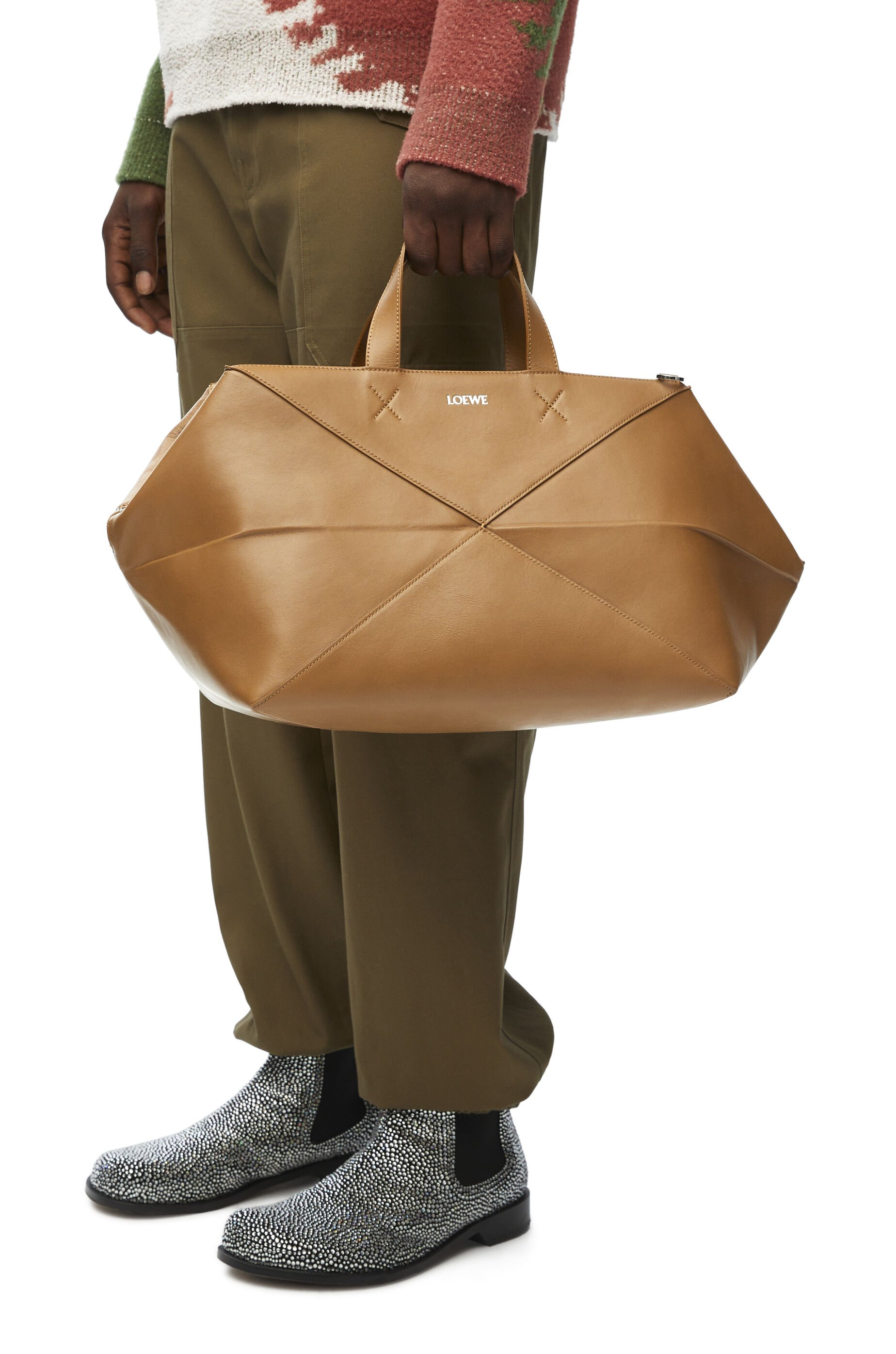 Medium Puzzle Fold duffle in shiny calfskin